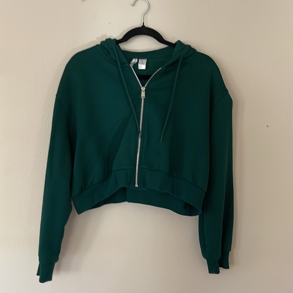 H&M Tops - H&M Green Zip-Up Crop Hoodie Size XXL
